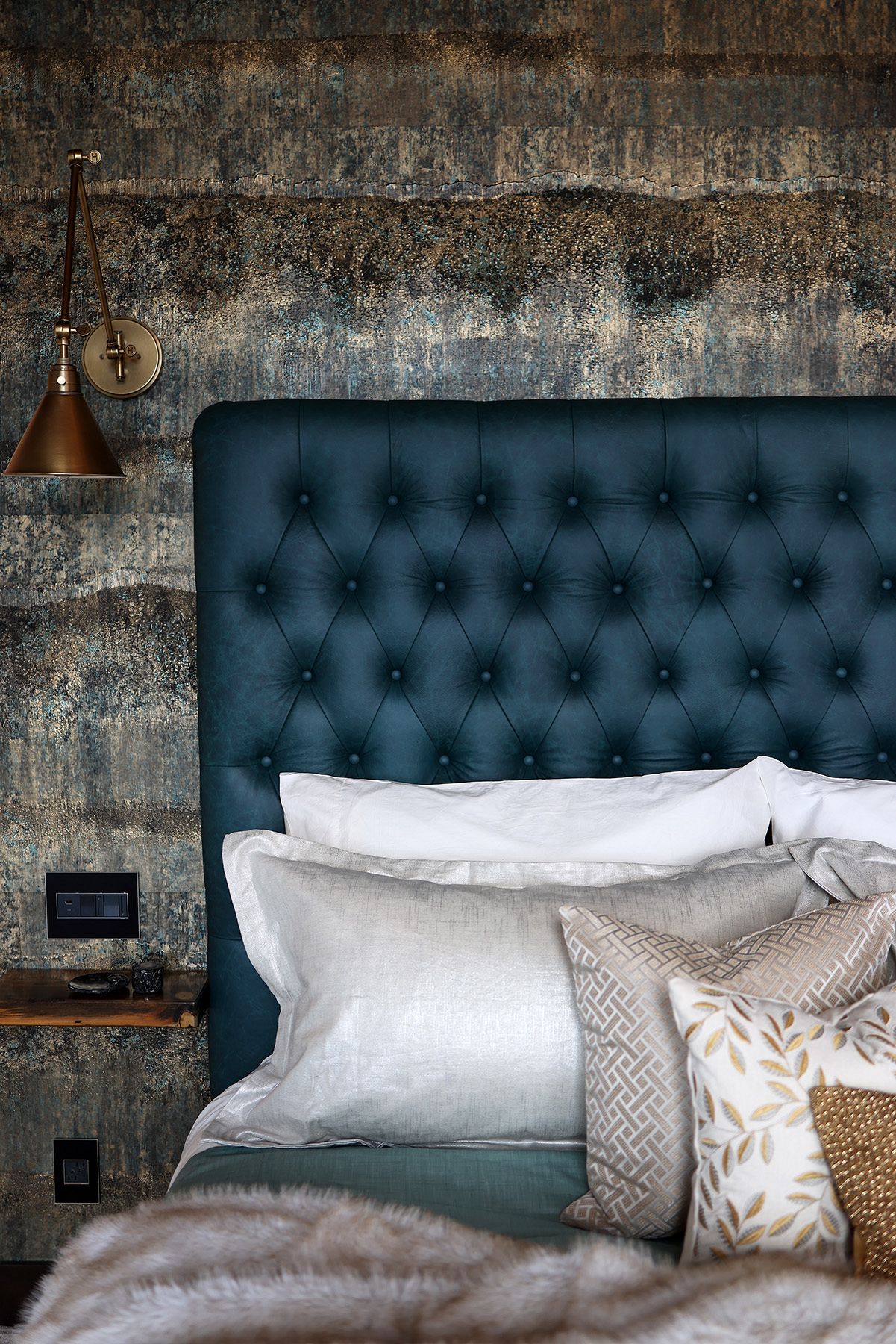 Décor and Furnishings